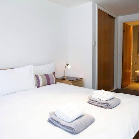 Joivy Inviting Flat With Parking In Canonmills 爱丁堡 外观 照片