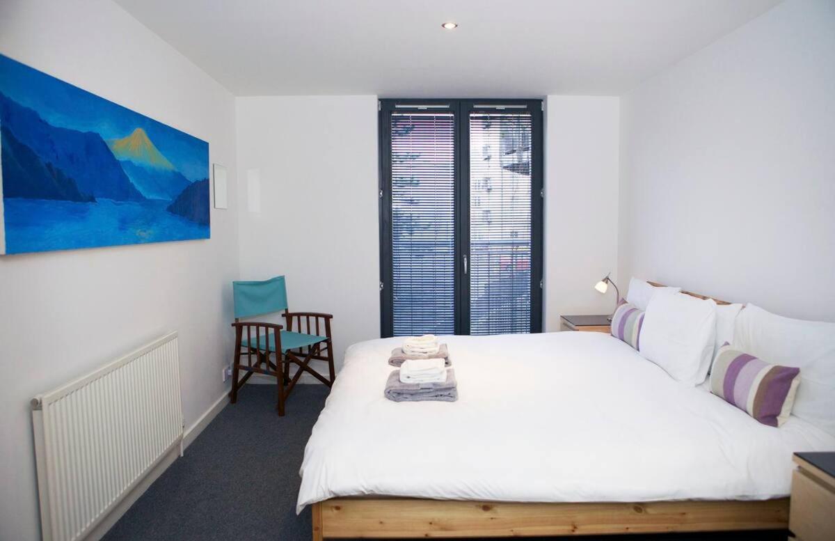Joivy Inviting Flat With Parking In Canonmills 爱丁堡 外观 照片